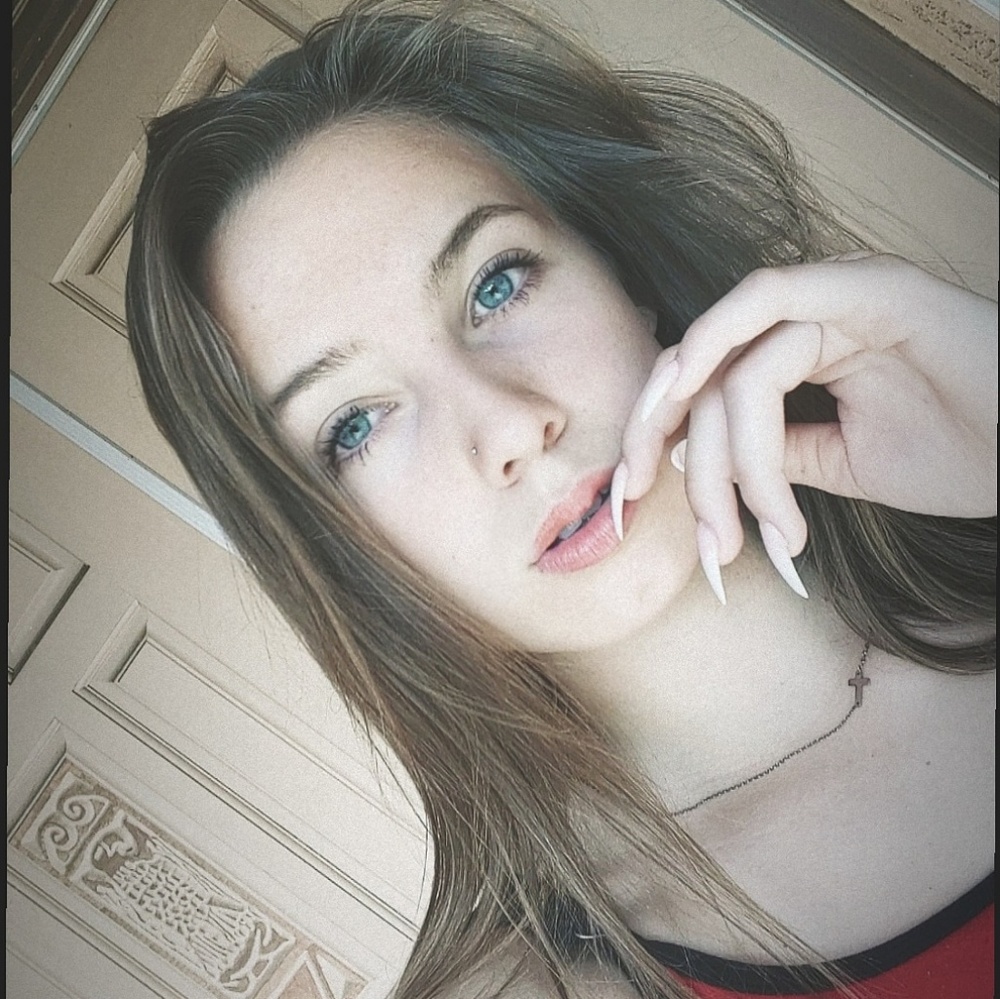 Meet your Posher, Cassara